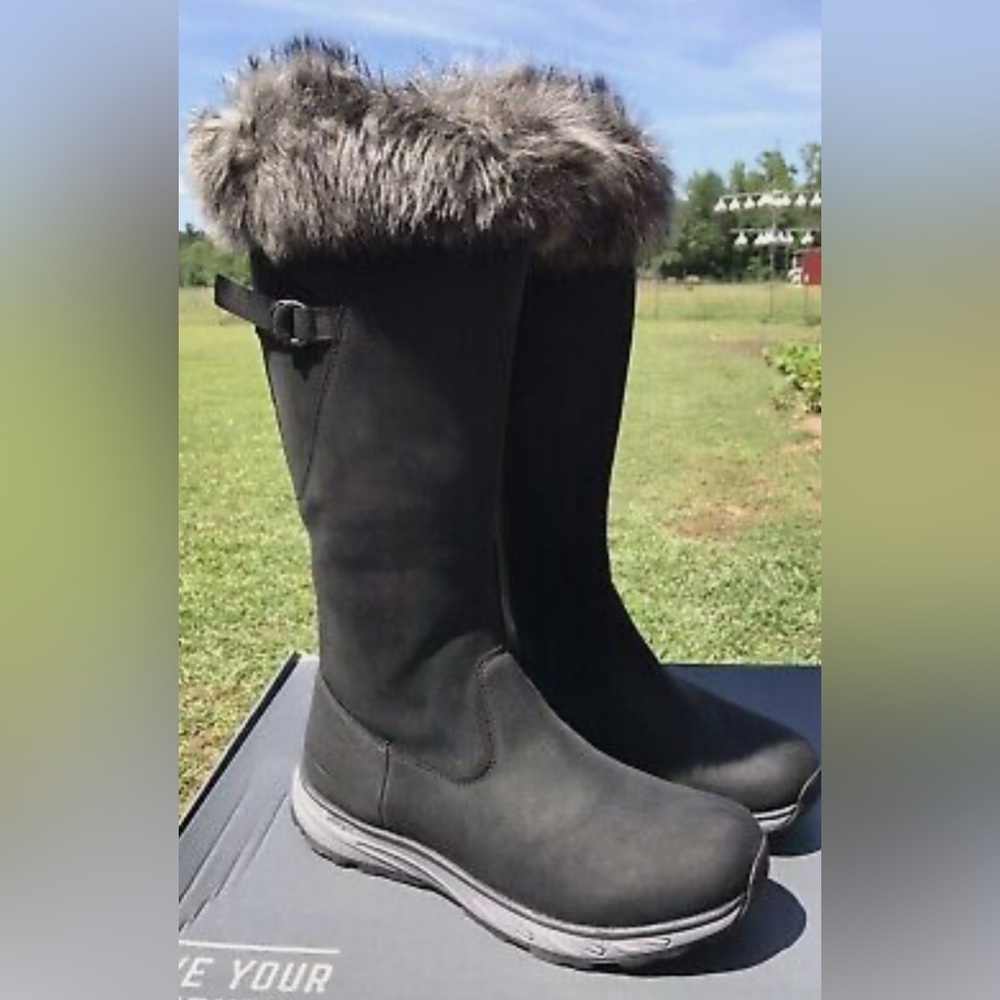 Like new! Eddie Bauer Lodge Fur Snow Boots Sz10 Waterproof + original box ⛄️ ❄️